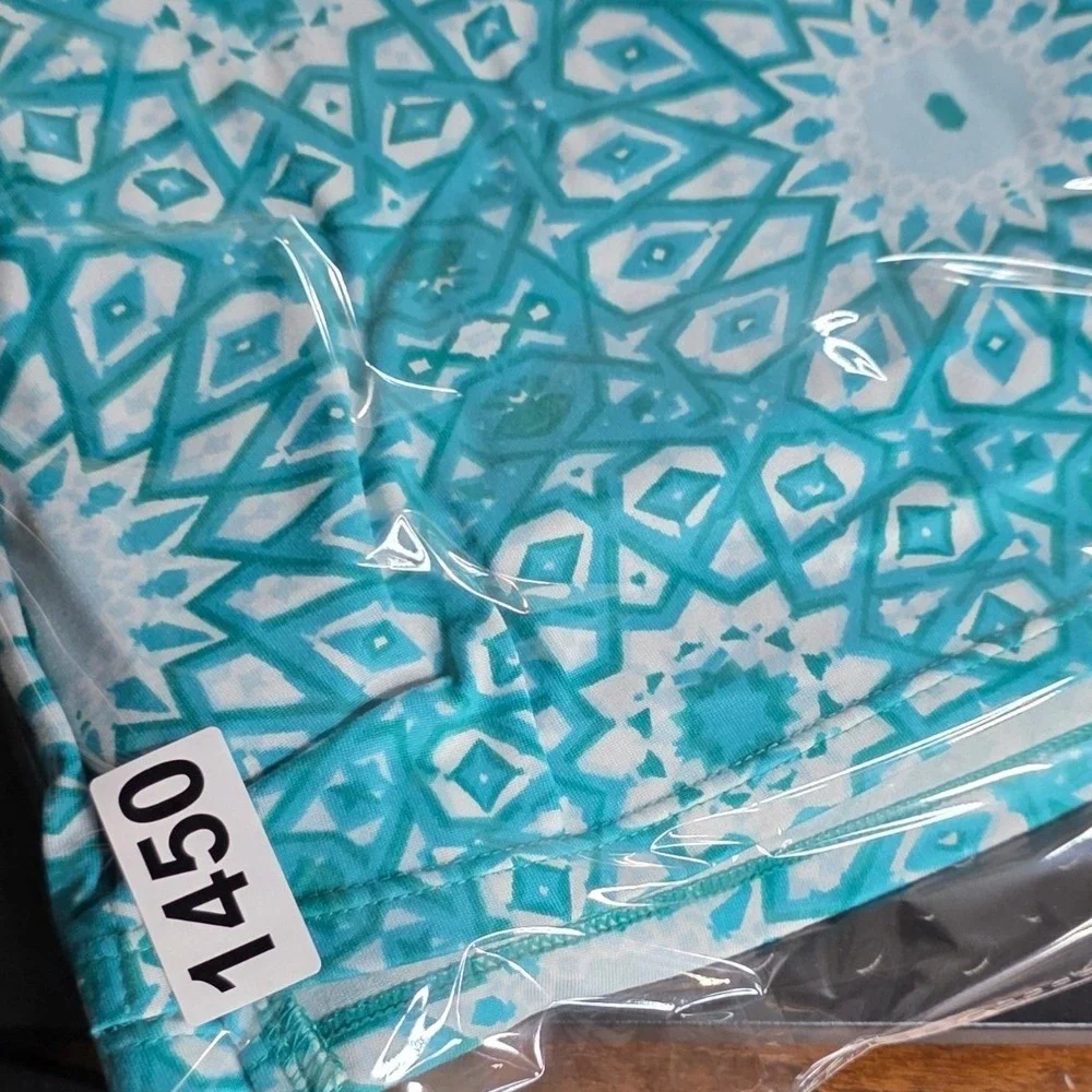 Tranquility by Colorado Clothing Teal Geometric Kaleidoscope Active Skort Medium